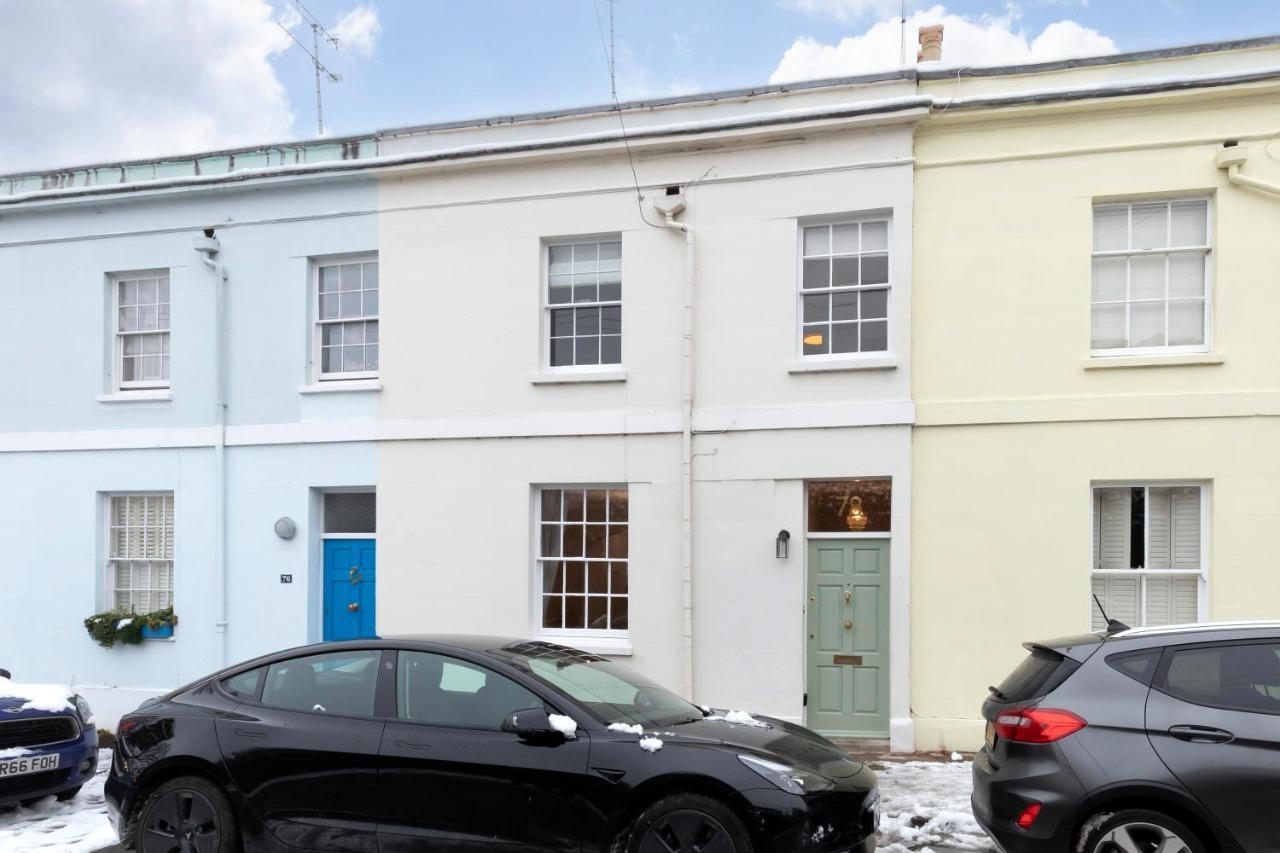 Beautiful 4 Bedroom Home Cheltenham Exterior foto